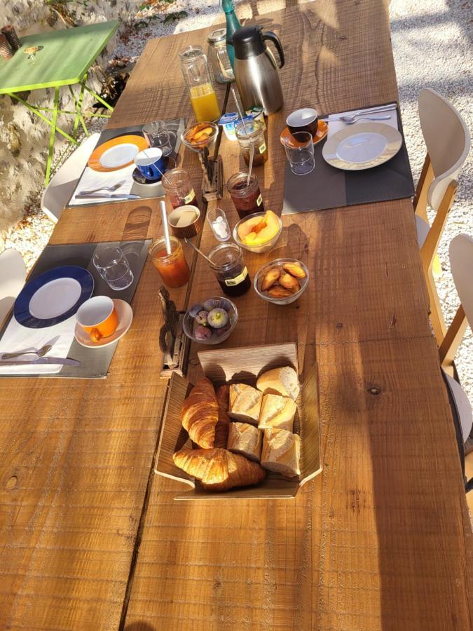 Bed and Breakfast Bastide De La Madeleine Pougnadoresse Екстер'єр фото