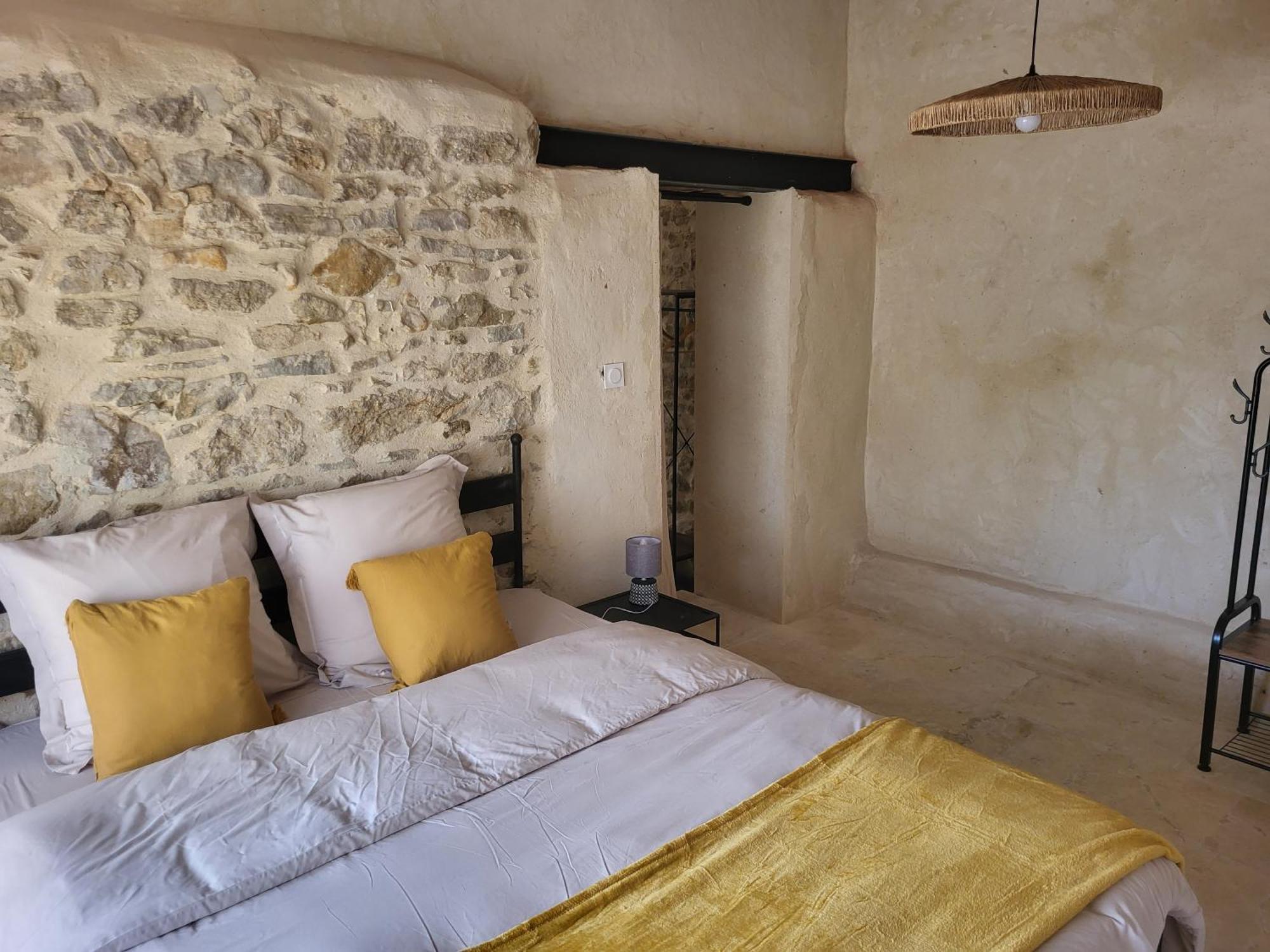Bed and Breakfast Bastide De La Madeleine Pougnadoresse Екстер'єр фото